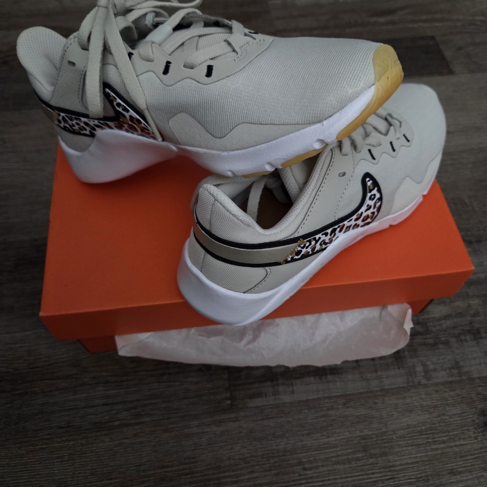 Nike Women's Cream Leopard Sneakers - Picture 2 of 10